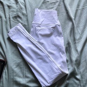 Lululemon wunder under white leggings